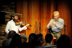 Concert de Mick Ó Brien et Caoimhín Ó Raghallaigh à la Mission Bretonne, juin 2014