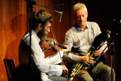 Concert de Mick Ó Brien et Caoimhín Ó Raghallaigh à la Mission Bretonne, juin 2014